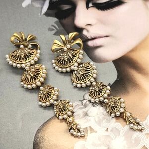 Vintage Estate Palace Fan-Shaped Long Pearl & Crystal Gold Earrings